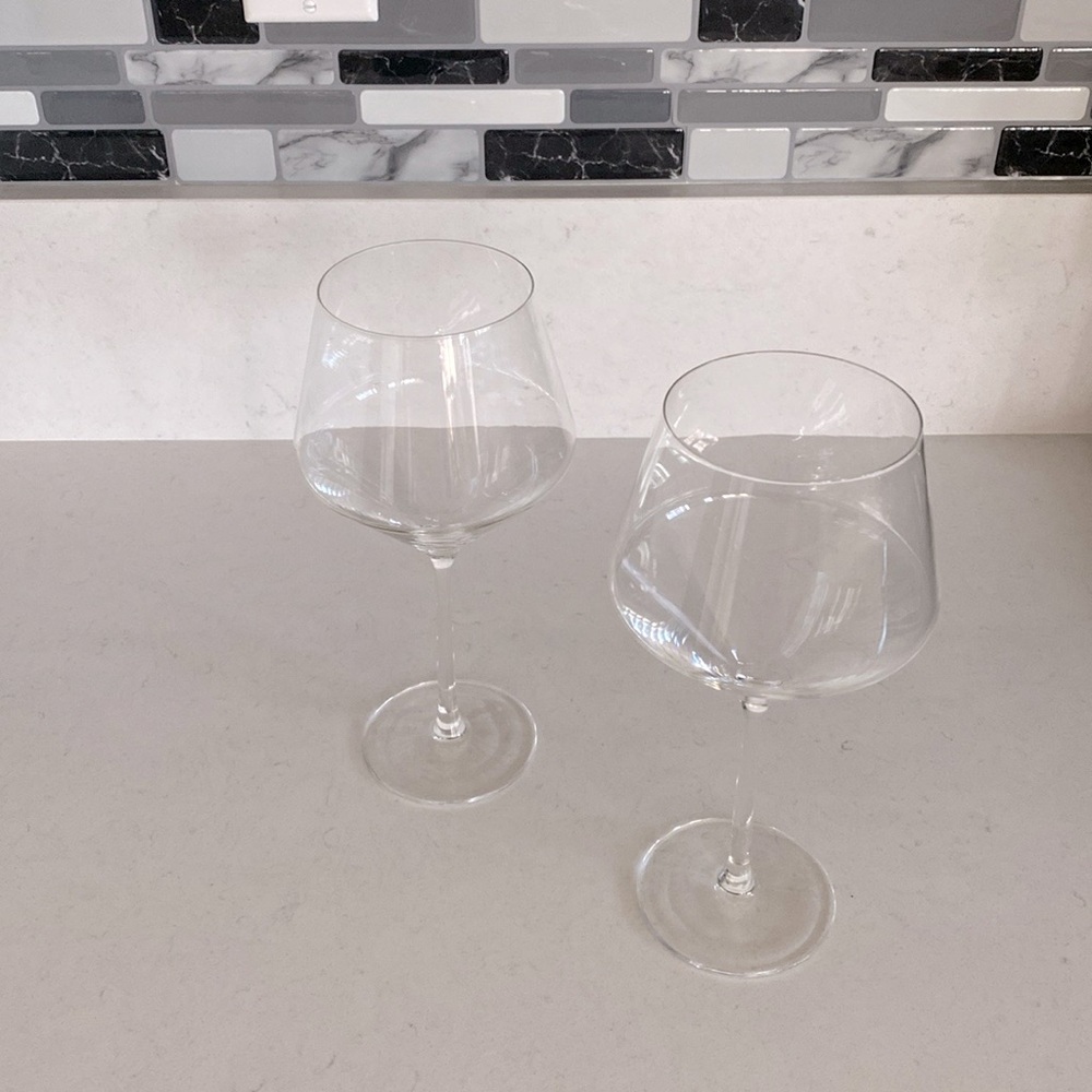 Crate and Barrel White Wine Glass, Set of 2